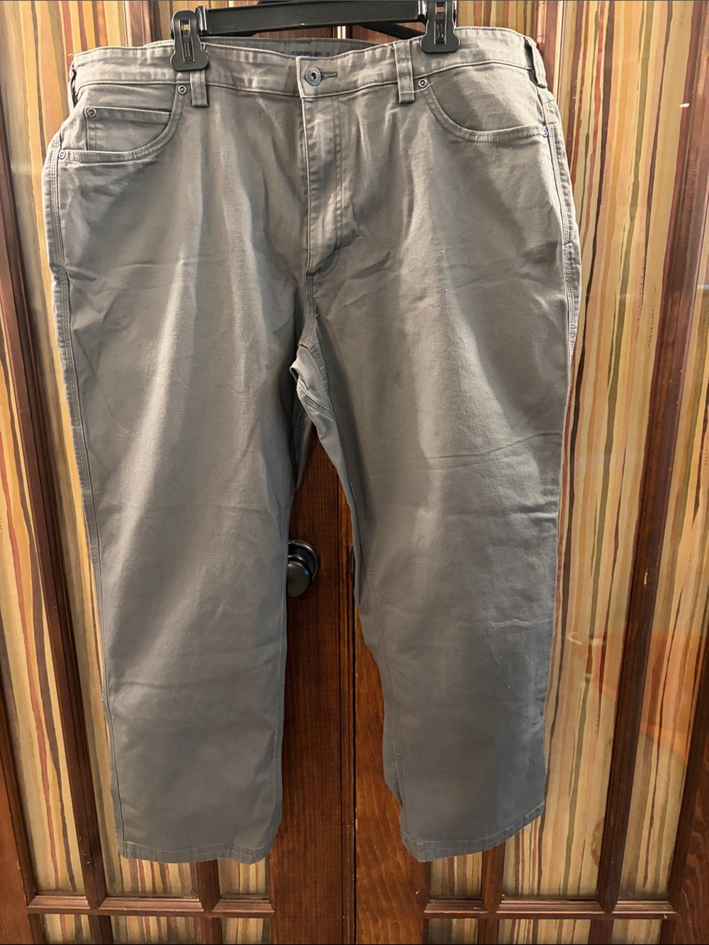 Duluth Trading Co Gray Relaxed Men’s Jeans